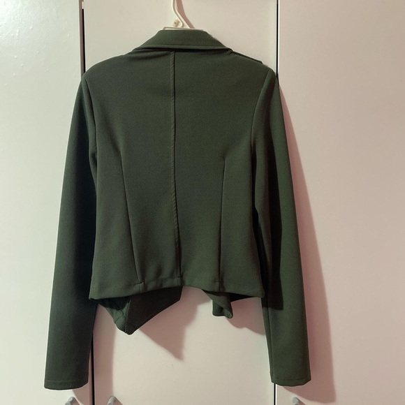 Green jacket - Picture 2 of 2